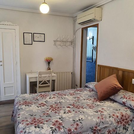 Pension Martin Jaen Exterior photo
