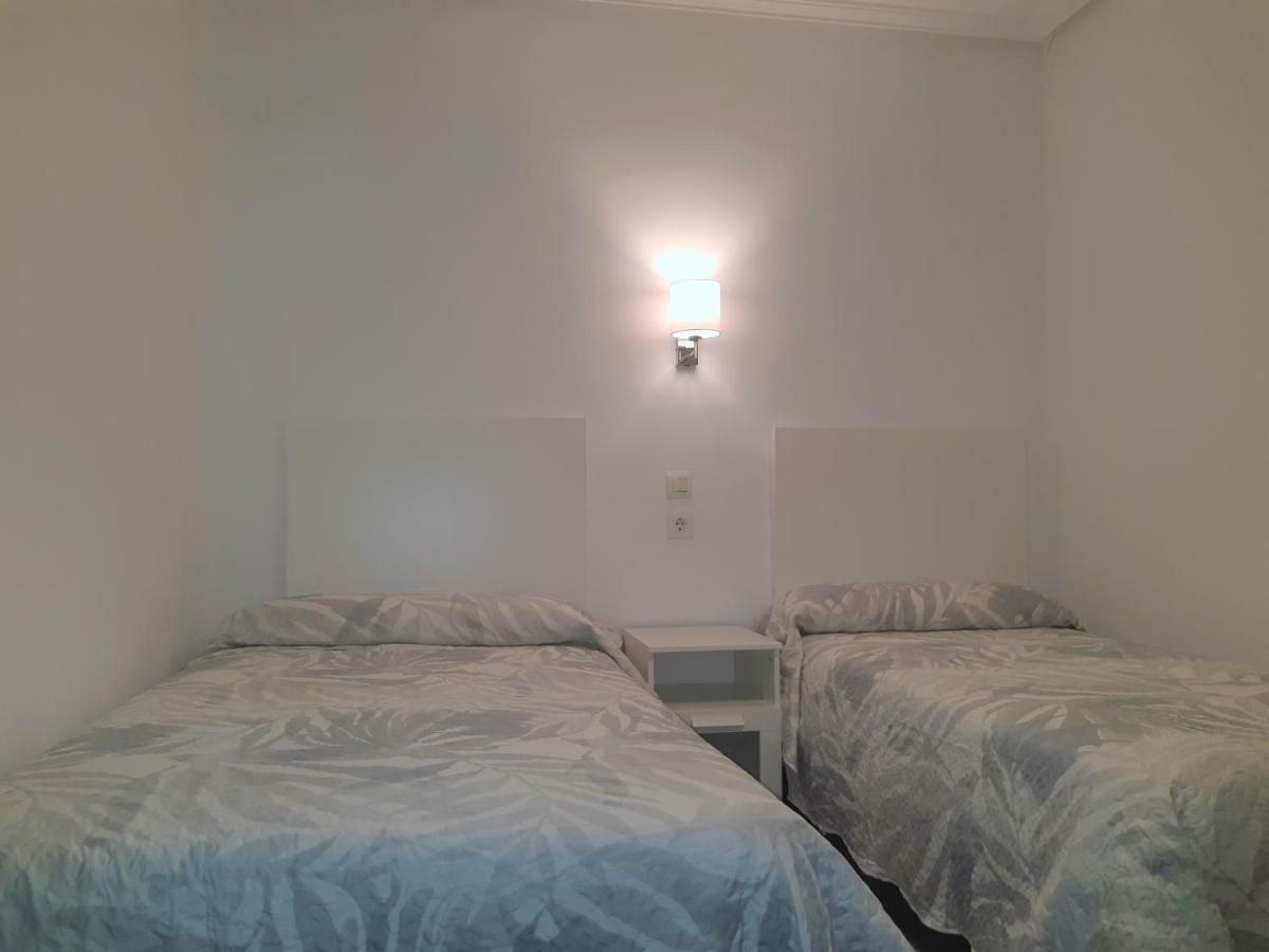 Pension Martin Jaen Exterior photo