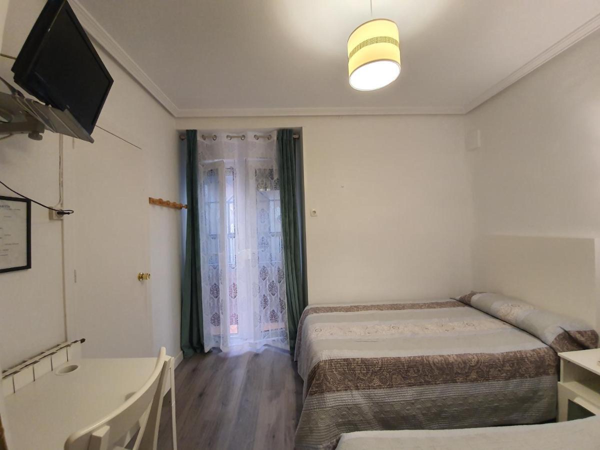 Pension Martin Jaen Exterior photo